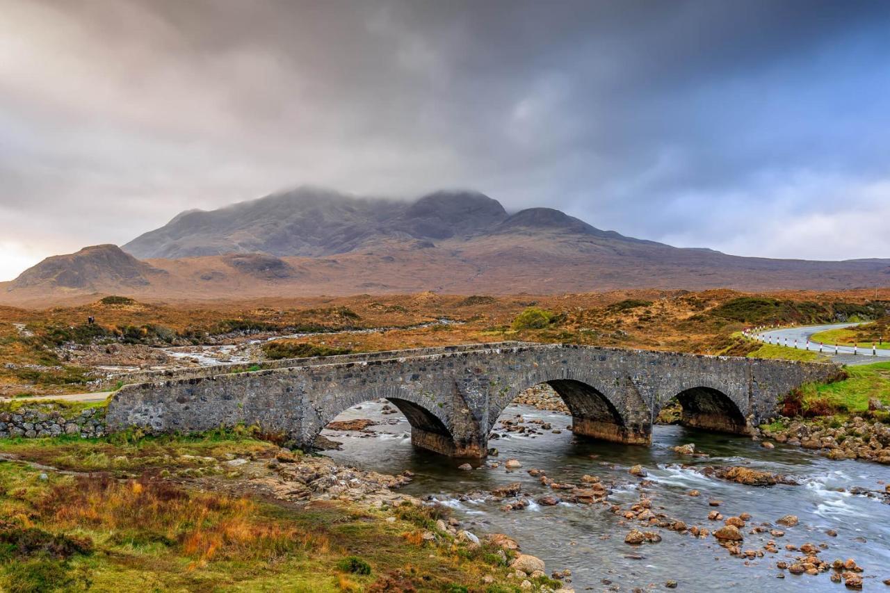 Tigh Phadraig At Marys Thatched Cottages Elgol ภายนอก รูปภาพ